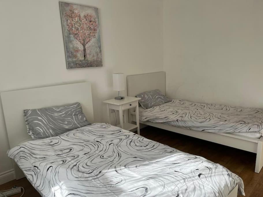 Bright And Calm Apartment - Watford 沃特福德 外观 照片
