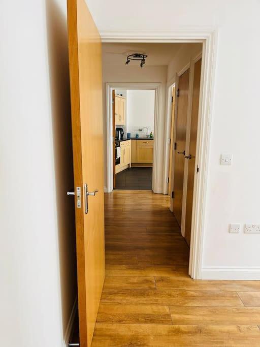 Bright And Calm Apartment - Watford 沃特福德 外观 照片