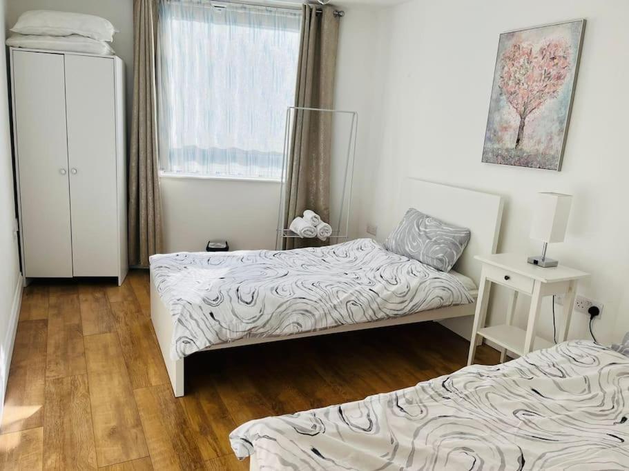 Bright And Calm Apartment - Watford 沃特福德 外观 照片