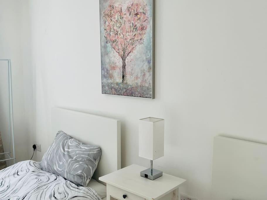 Bright And Calm Apartment - Watford 沃特福德 外观 照片